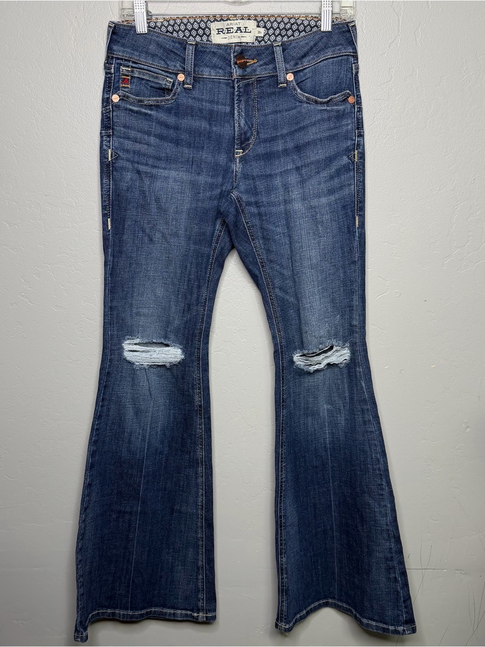 Ariat Women's R.E.A.L. Perfect Rise Zoe Flare Jeans Sz 28S